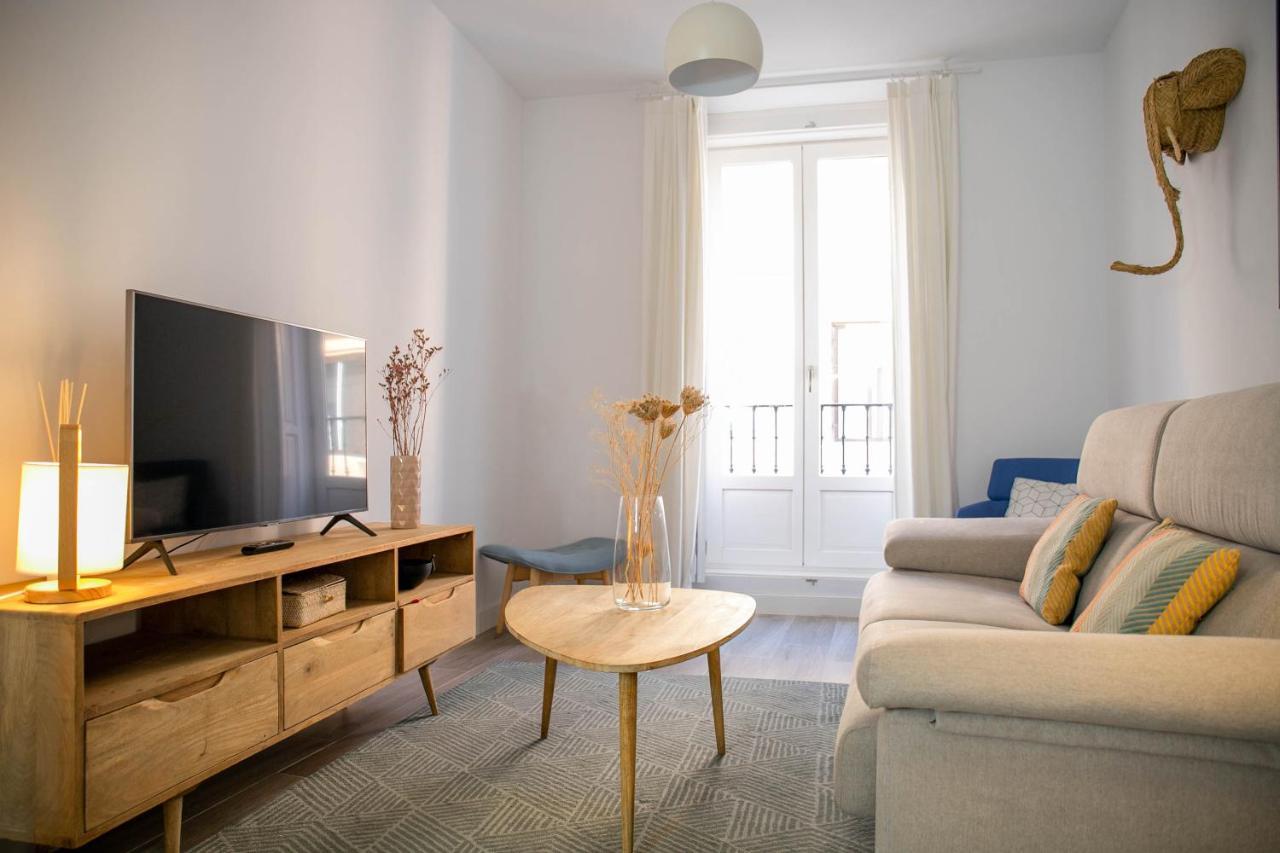 Nqn Aparts & Suites Madrid Exteriör bild