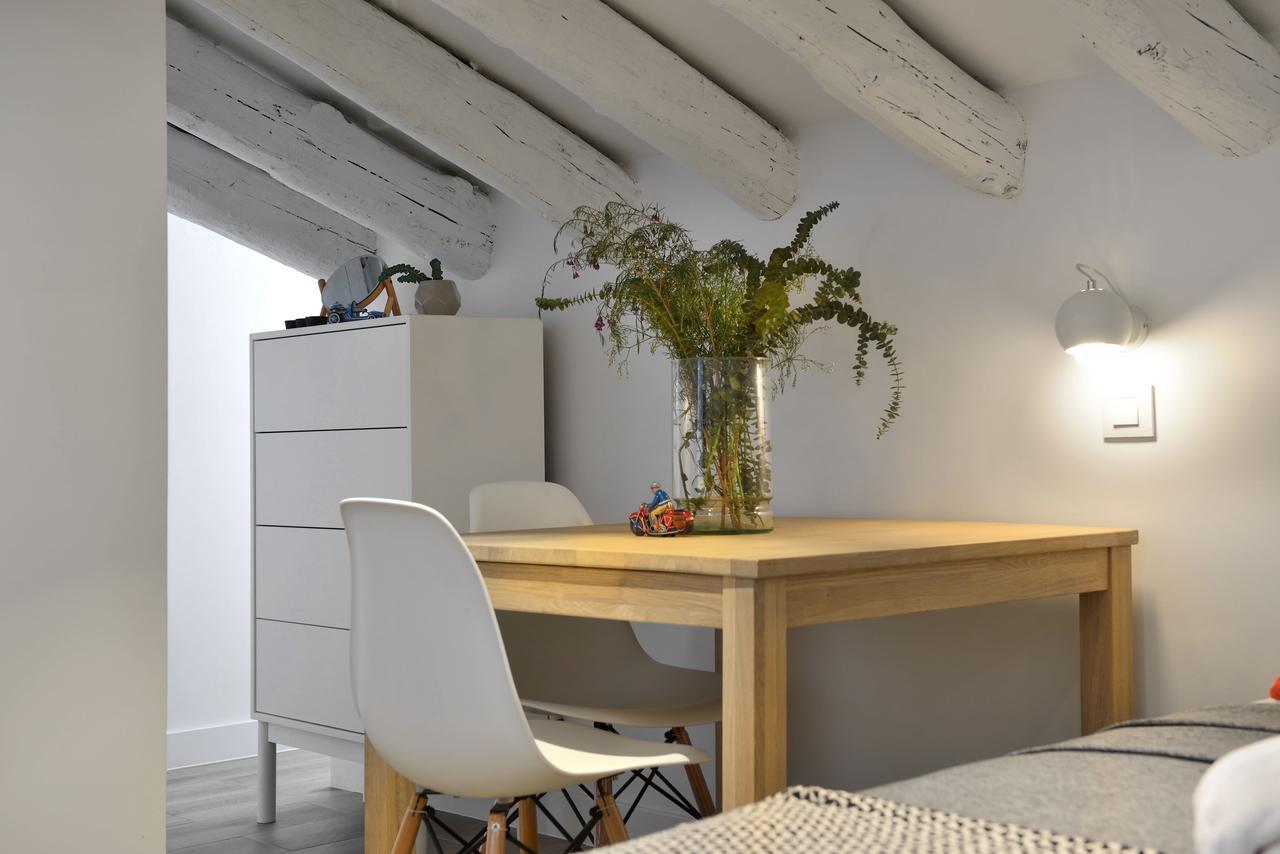 Nqn Aparts & Suites Madrid Exteriör bild