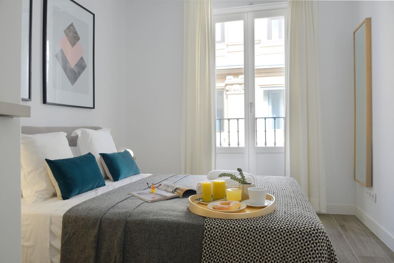 Nqn Aparts & Suites Madrid Exteriör bild