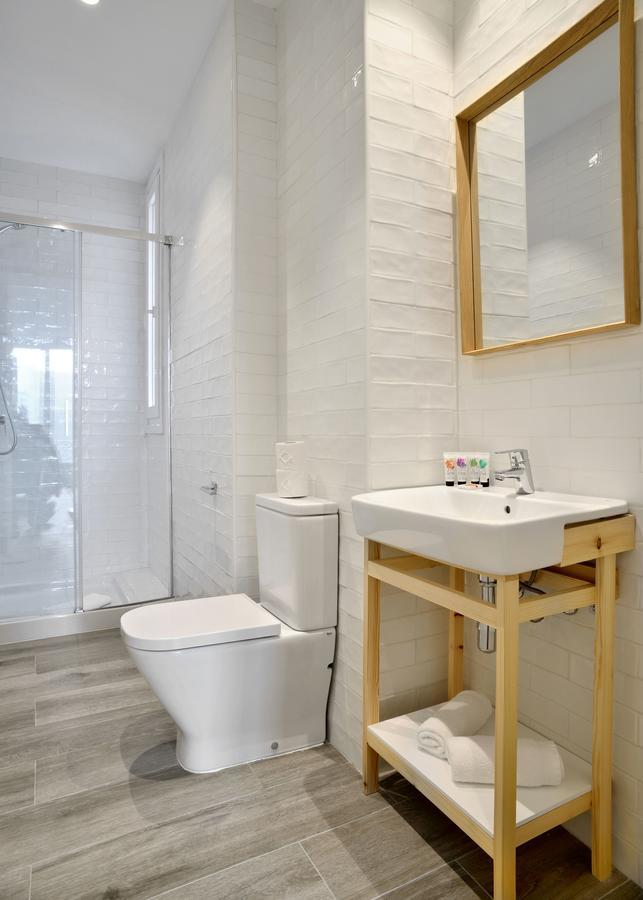 Nqn Aparts & Suites Madrid Exteriör bild