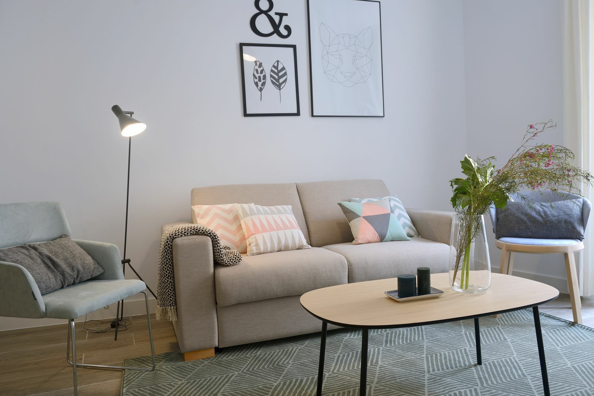 Nqn Aparts & Suites Madrid Exteriör bild