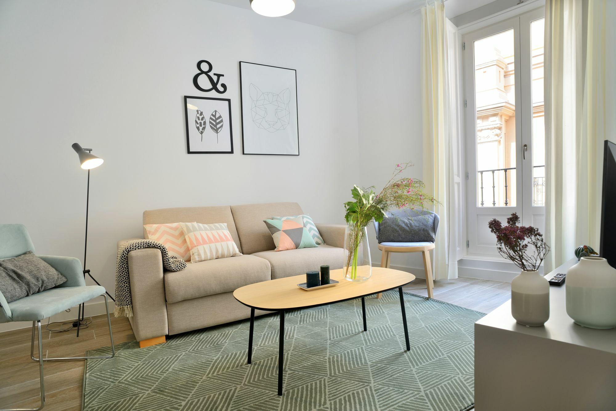 Nqn Aparts & Suites Madrid Exteriör bild