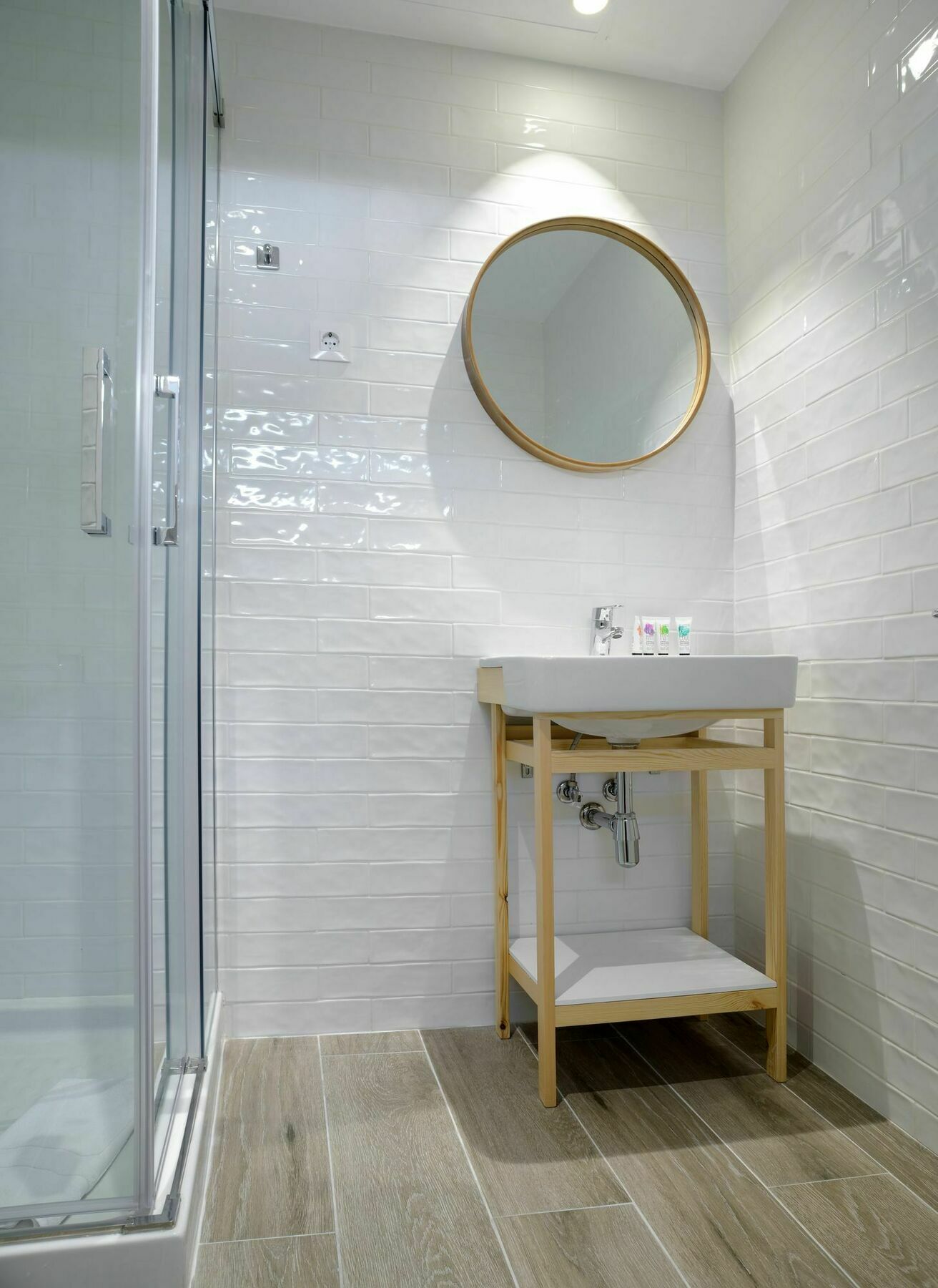 Nqn Aparts & Suites Madrid Exteriör bild